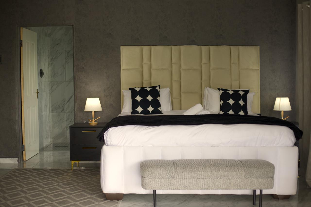 5 Bedroom Villa — Siyabonga Boutique Lodge